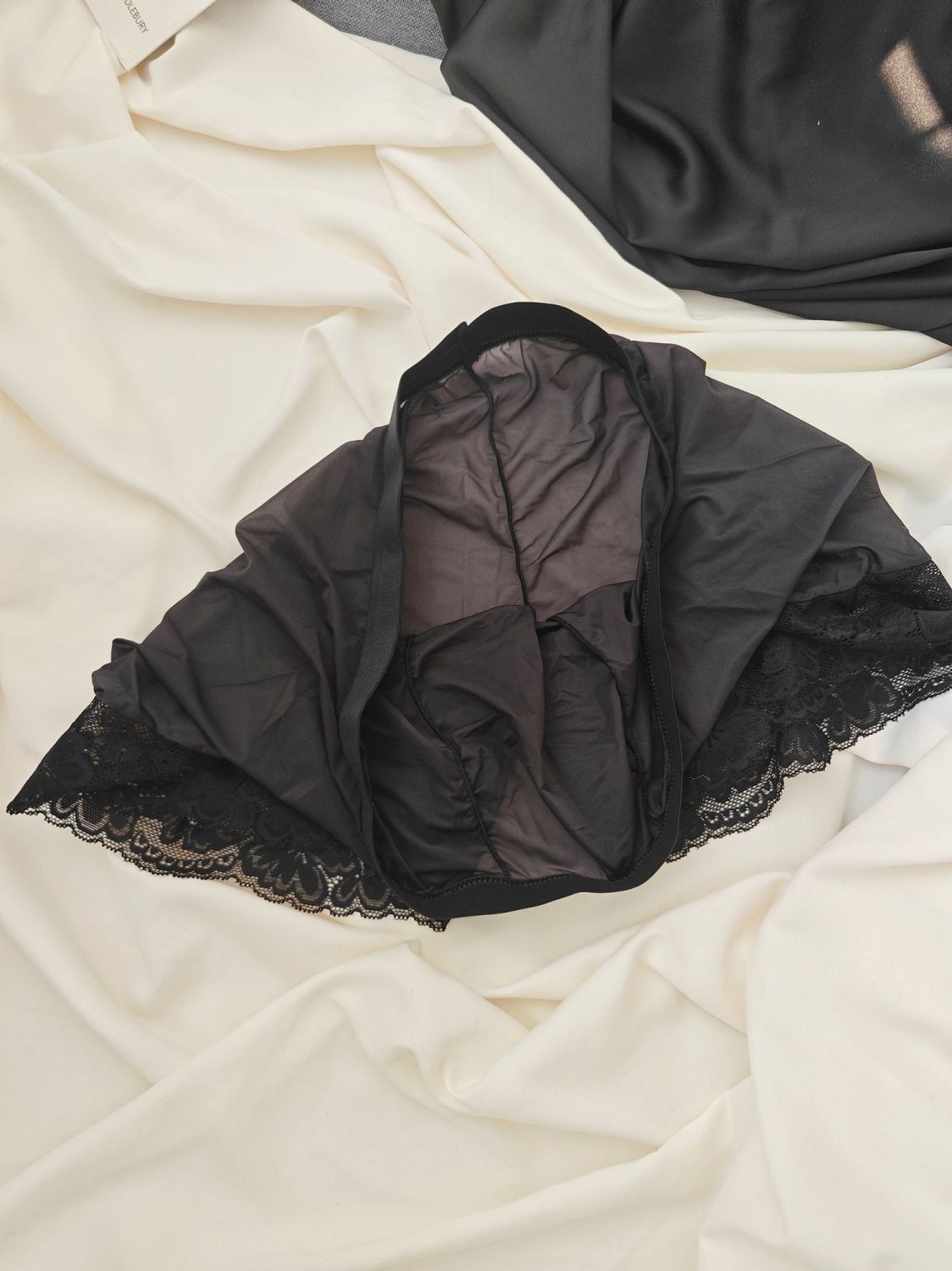 Sexy Man's Glossy Lace Hem Sho – обзор и цена Pouch Boxer Pouch